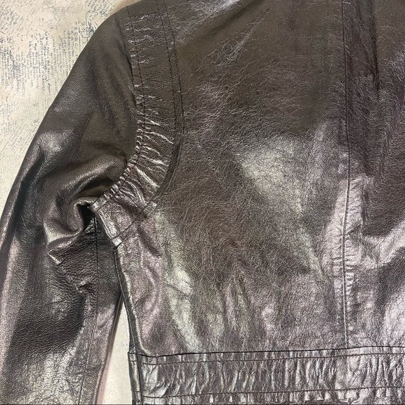 June leather jacket with velvet and stitches decorative details - Picture 6 of 12